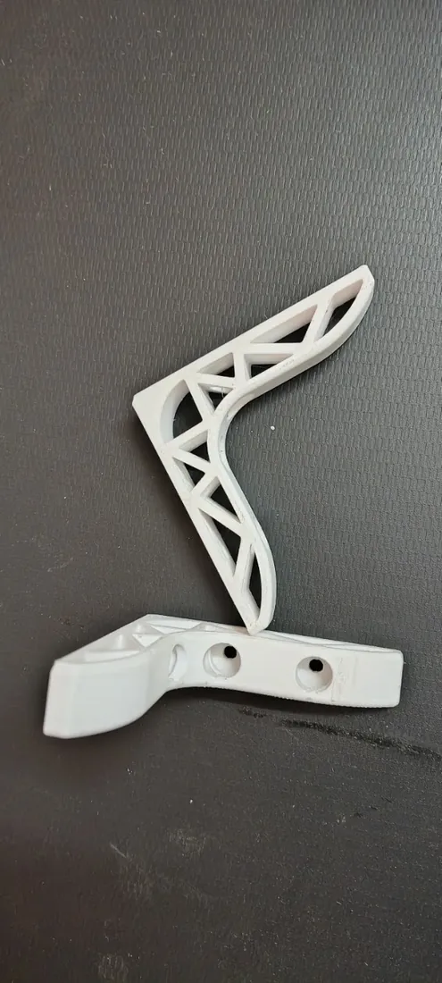 3D printed prototype bracket with lattice structure